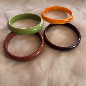 Vintage lot of 4 Bakelite Banged Bracelets